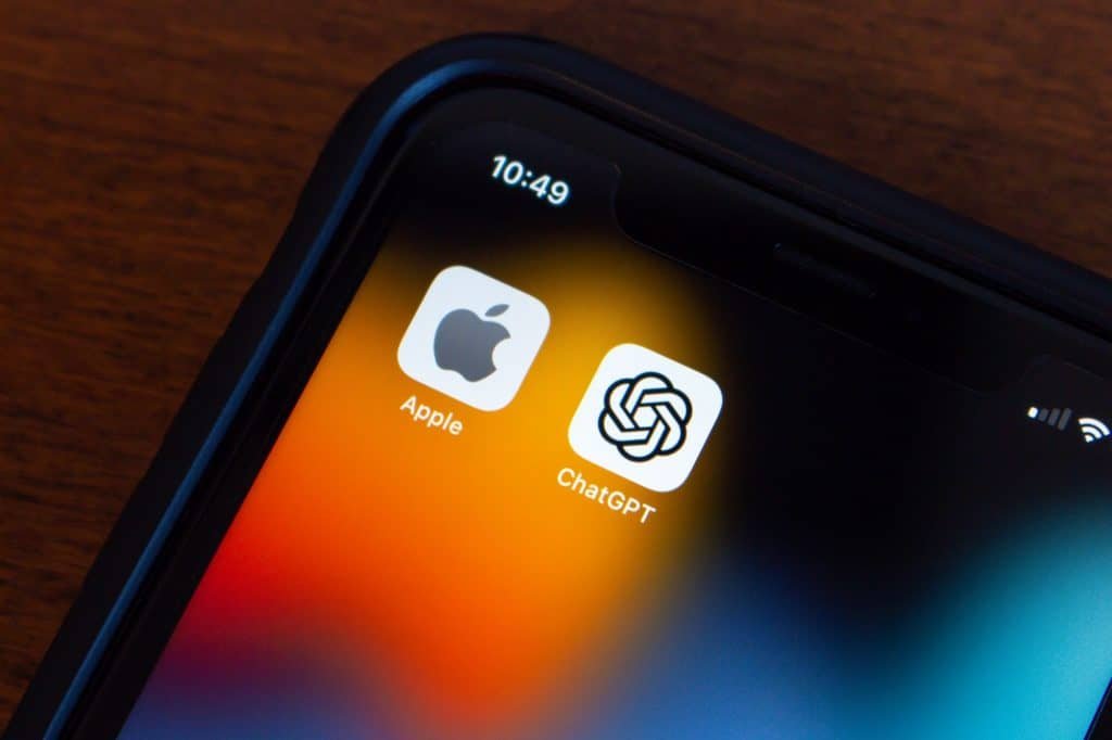 Crise entre Apple e OpenAI pode acabar na Justiça apple chatgpt 1024x682