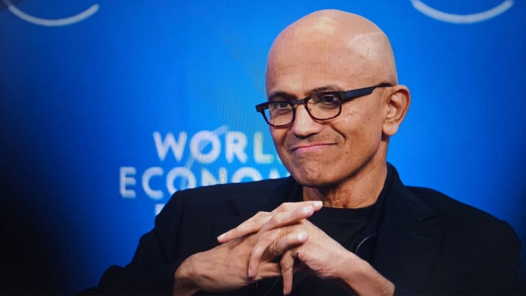 destaque satya nadella ceo da microsoft forum economico mundial 1024x576